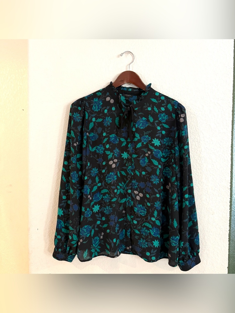 Ann Taylor Womens Shirt Blouse Blue Green Floral Long Sleeve Button Up Large